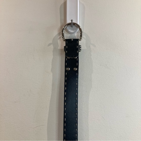 FOSSIL Leather White  Stitching Classic Vintage Look and Feel Belt - Picture 8 of 15